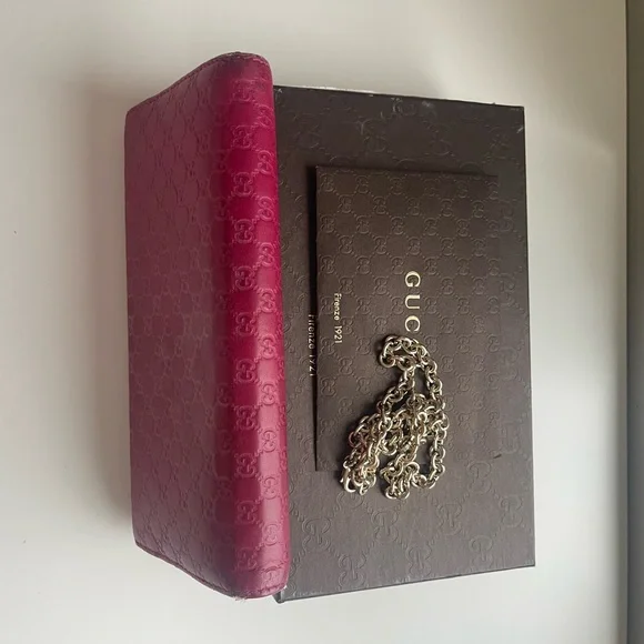 Gucci Wallet Microguccissima Leather Chain color Fuchsia Pink limited Edition